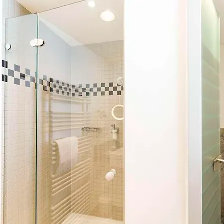 Lindner & Binshof Hotel