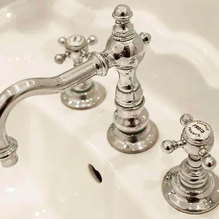 Lindner & Binshof Hotel 4*